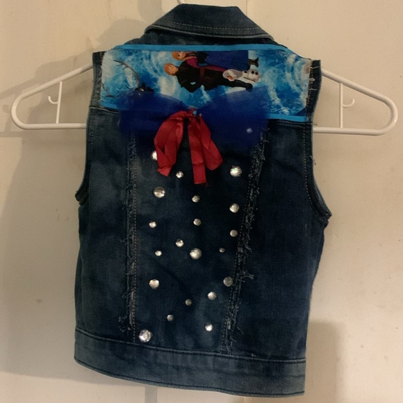 OOAK Frozen Upcycled Handmade Girls Denim Vest Handcraft Unique Elsa Olaf Size 5 - Picture 5 of 10